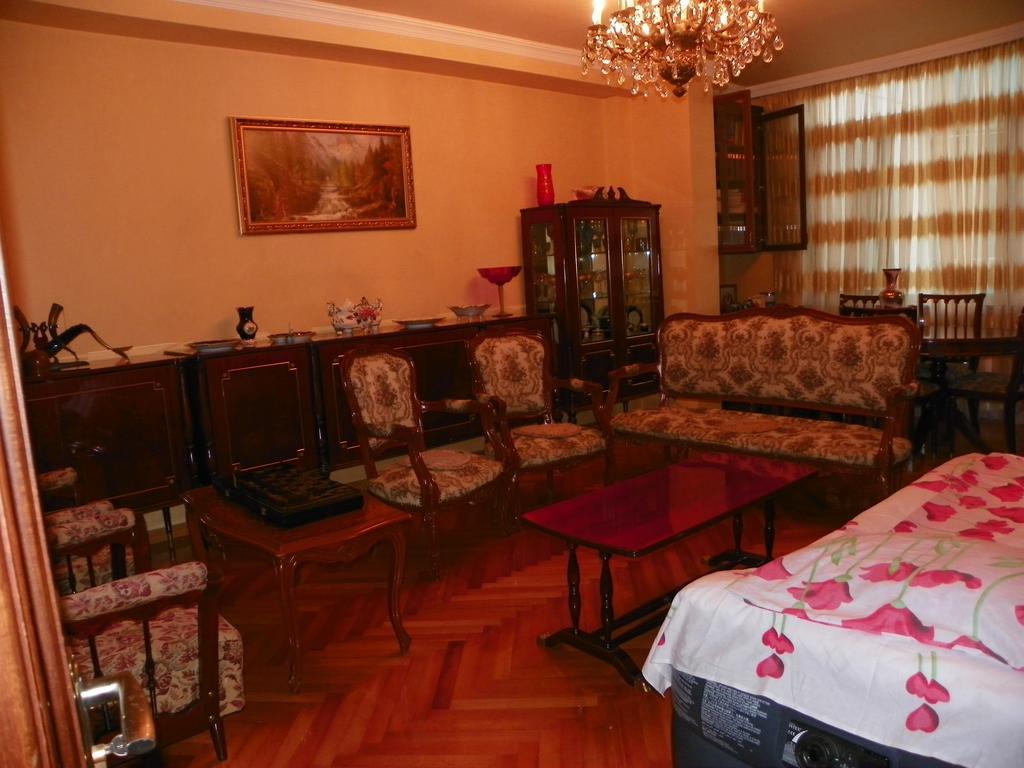 Apartment Rusudan Batumi Bilik gambar